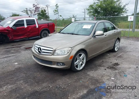 2009 Mercedes-Benz C 300 Luxury/Sport from USA, damaged, VIN WDDGF54X69R063653